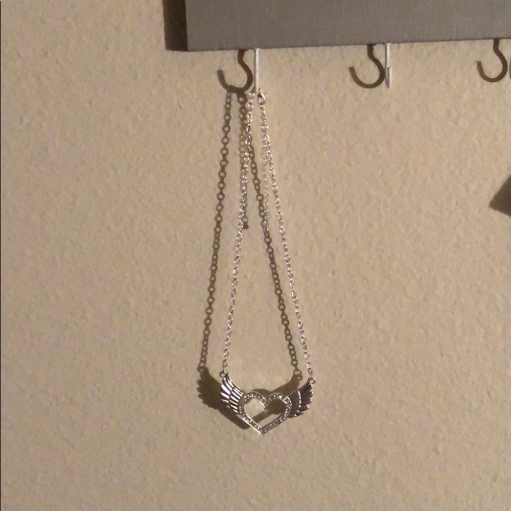 Heart winged necklace